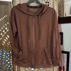 Recreation drop sleeve Zip-Up Jacket with thumb holes